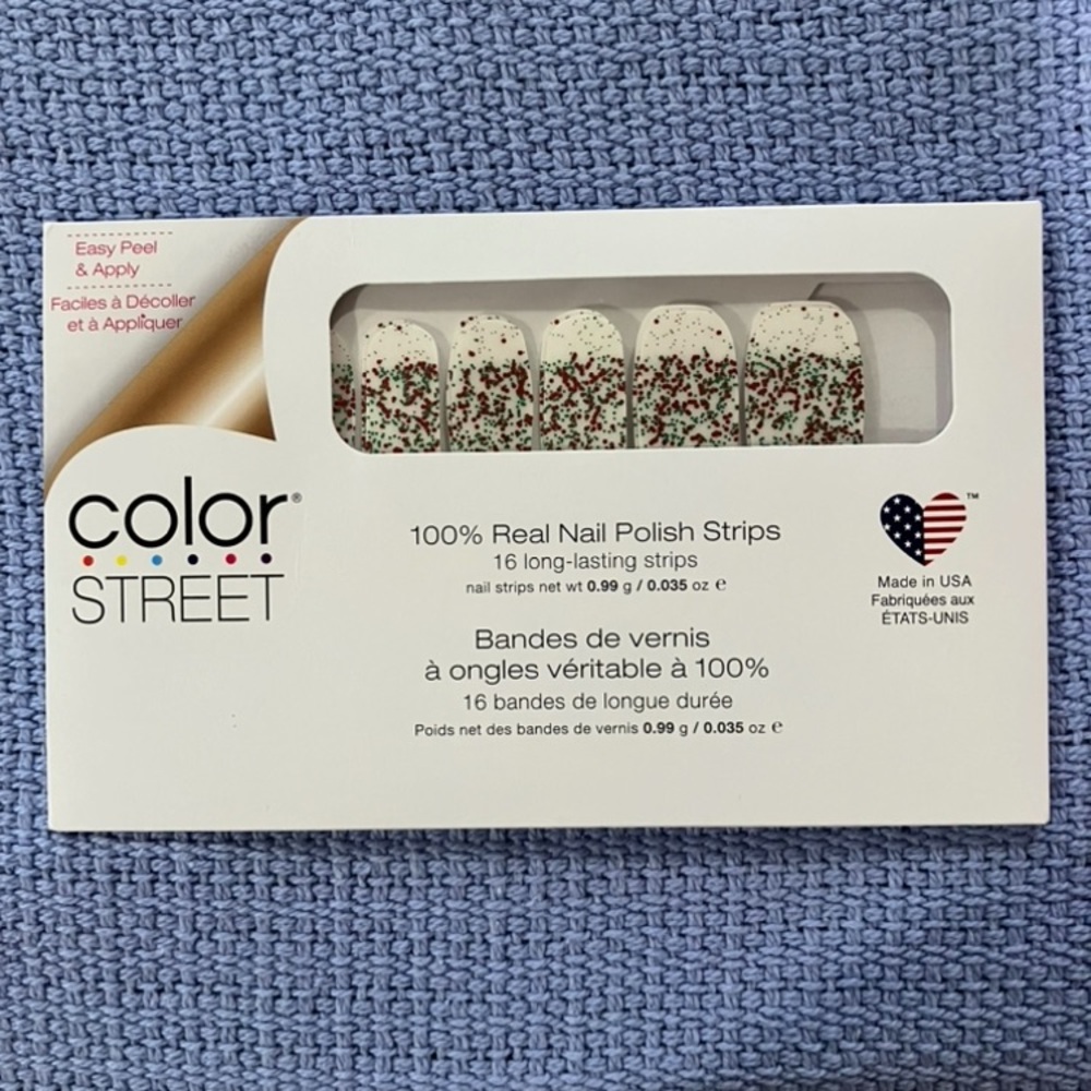 Color Street Nail Polish Strips Under the Mistletoe